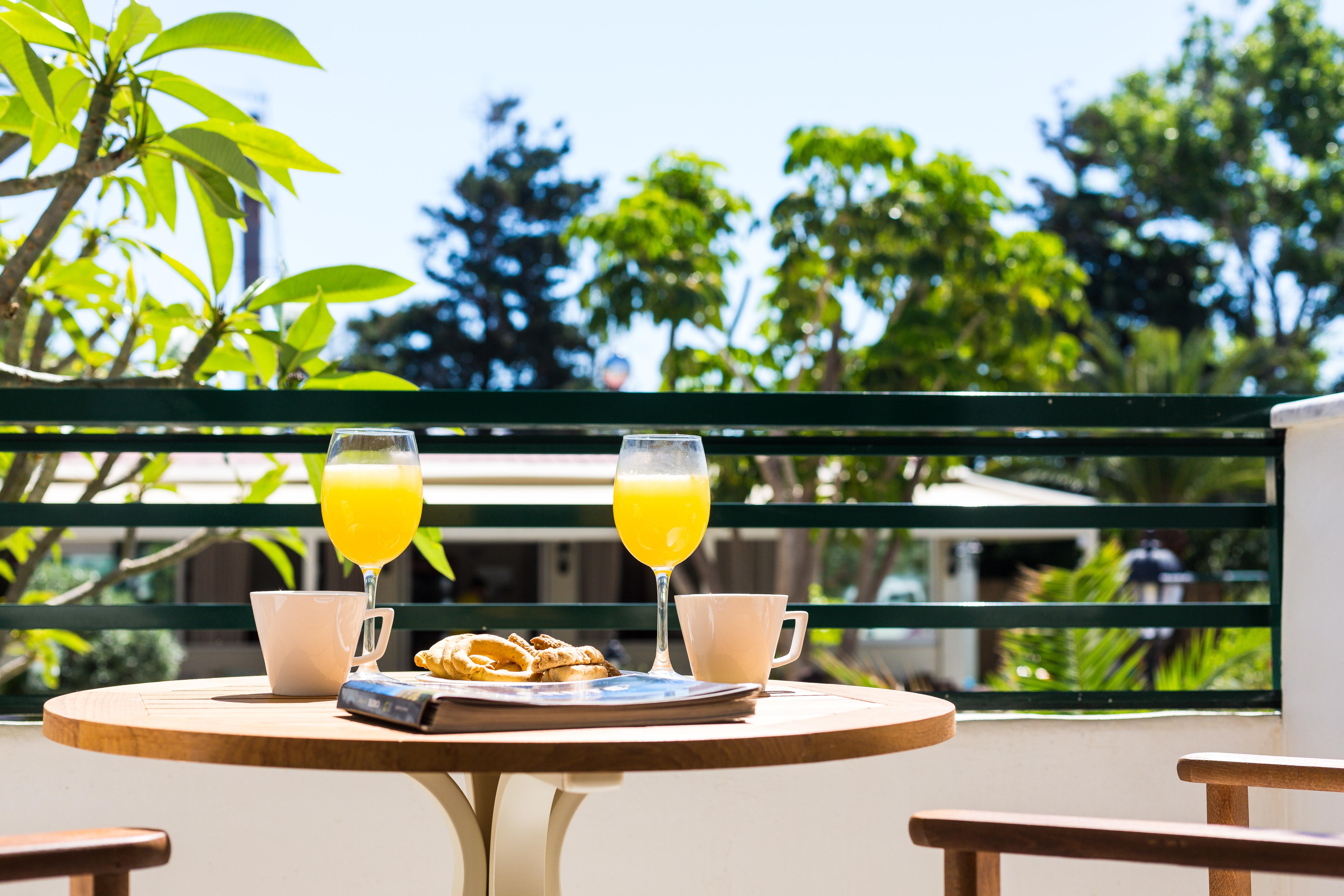 بلاتانيز Trefon Hotel Apartments And Family Suites المظهر الخارجي الصورة
